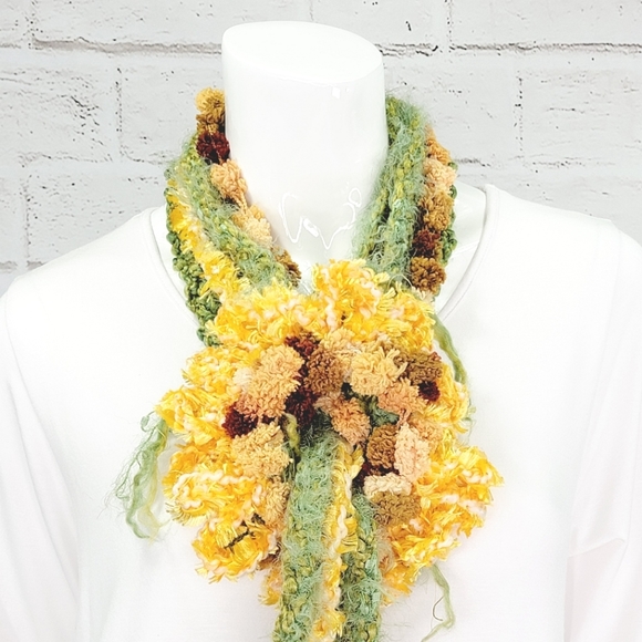 Funky Lady One-of-a-kind Artsy Handmade Flower Scarf - Picture 11 of 12